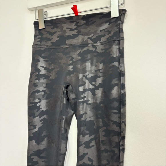 Spanx Faux Leather Camo Leggings in Matte Black - Picture 5 of 6